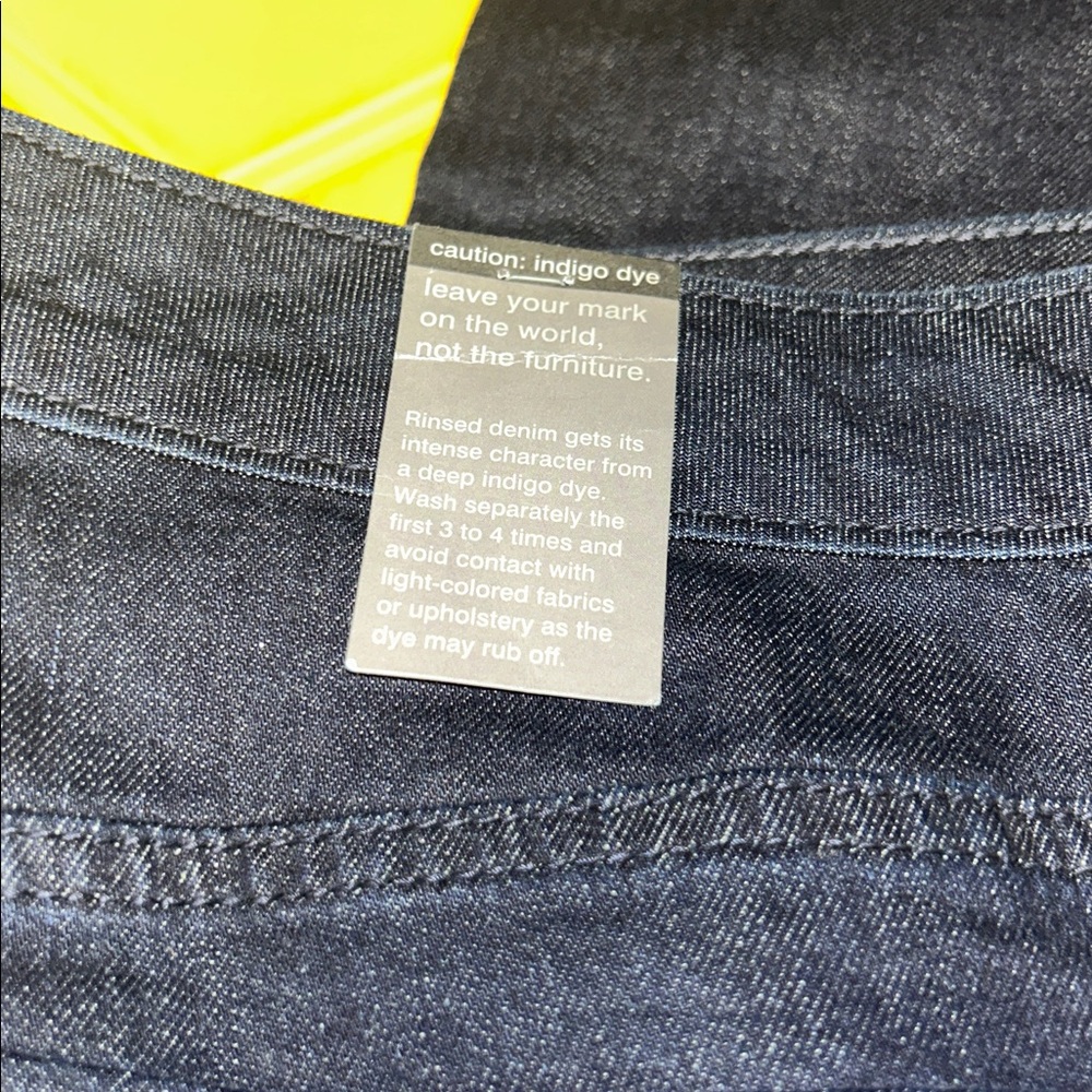 New DARK wash denim in size 22W - Picture 6 of 9